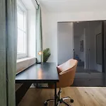 شقة Stilvolles Mit Blick Auf Dreifluesse-eck *