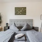 شقة Stilvolles Mit Blick Auf Dreifluesse-eck *
