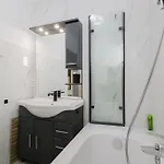 شقة Stilvolles Mit Blick Auf Dreifluesse-eck *