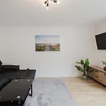 Stilvolles Mit Blick Auf Dreifluesse-eck شقة باساو