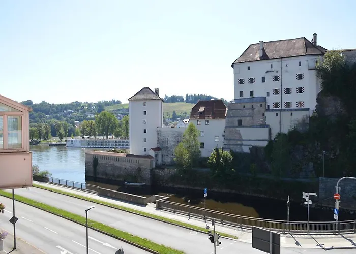 Stilvolles Mit Blick Auf Dreifluesse-eck * 帕绍