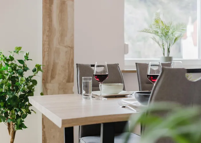 Stilvolles Mit Blick Auf Dreifluesse-eck